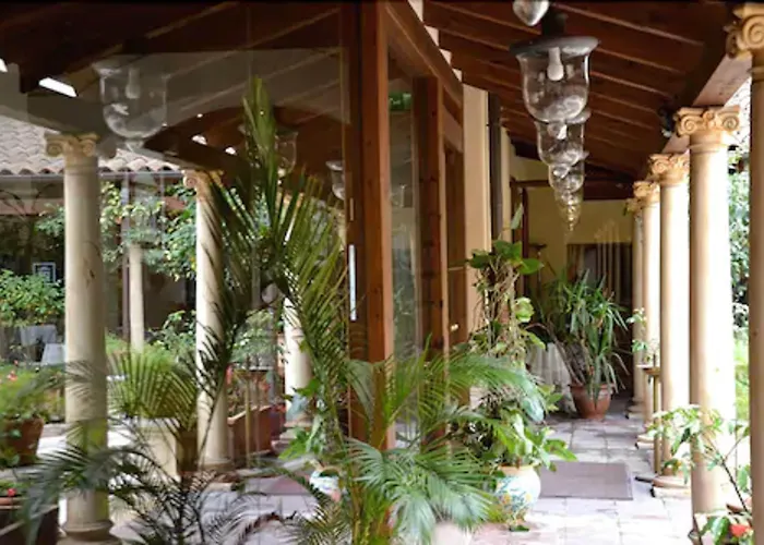 Hotell Katane Palace