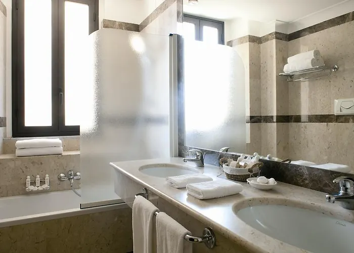 Hotell Katane Palace